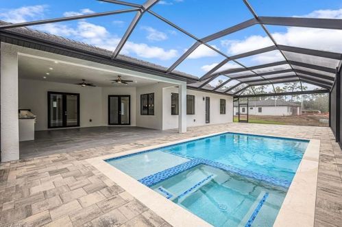 2840 Golden Gate Blvd, Naples, FL 34120-3739