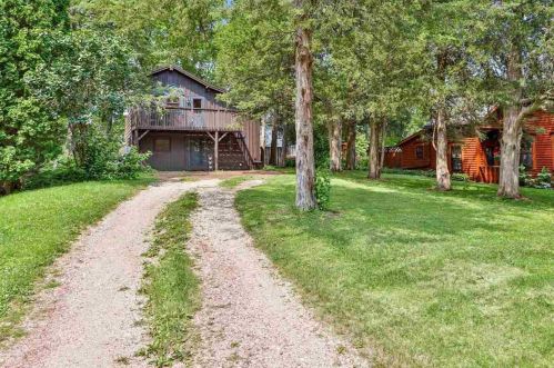 308 Madison St, Cambridge, WI 53523-9417