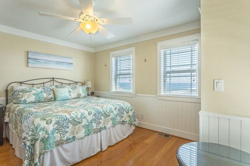 36 Gorrie Dr, Saint George Island FL  32328-2819 exterior