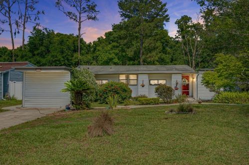 2536 Martha Ln, Land O Lakes, FL 34639-5251