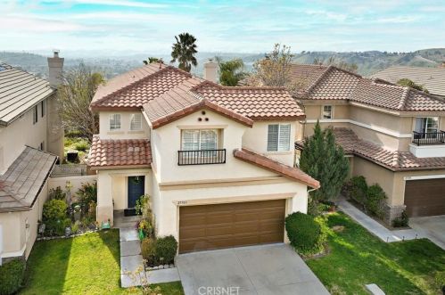 27703 Thalia Ln, Santa Clarita, CA 91351-3410