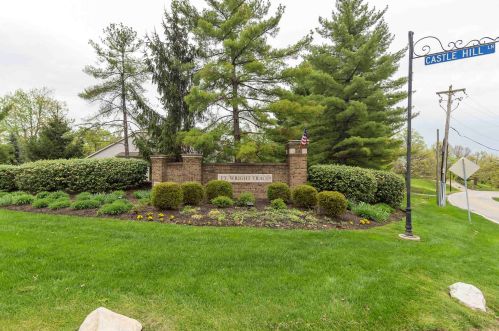 1620 Castle Hill Ln, Covington, KY 41011-5136