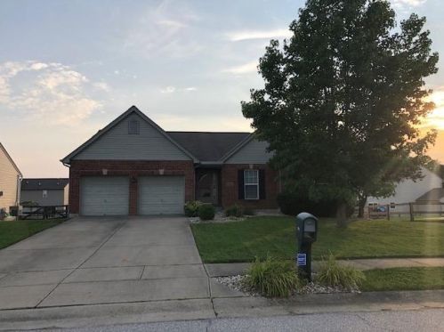 1151 Donner Dr, Florence, KY 41042-4778