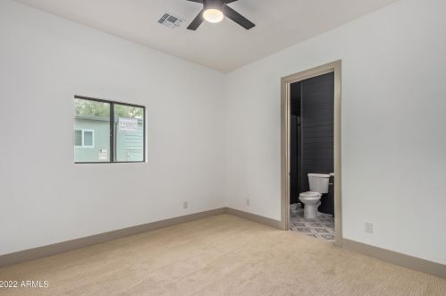 4039 Earll Dr, Phoenix AZ  85018-7143 exterior