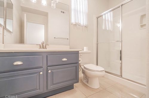 28342 Lorita Ln, Santa Clarita CA  91350-3211 exterior