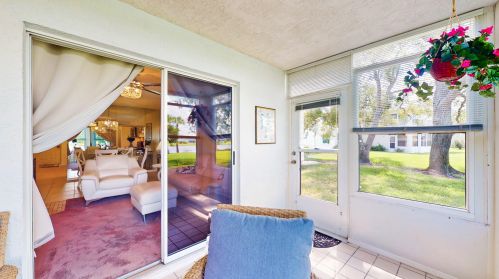 402 Grv Isle Cir, Vero Beach FL 32962-8507 exterior