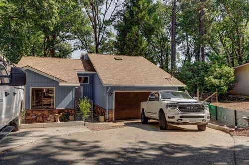 11594 Francis Dr, Grass Valley CA  95949-6675 exterior