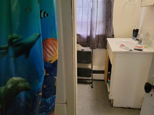 82 Lynch St, Providence RI  02908-5106 exterior