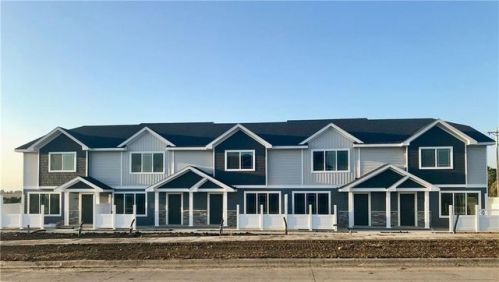 1046 56th St, Ankeny, IA 50021