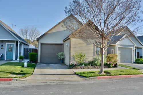 738 Natalie Dr, Morgan Hill, CA 95037-5276