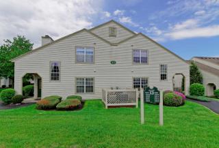 1321 Hampton Pl Blvd, Troy NY  12180-7755 exterior