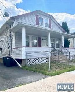 201 Carbon St, Paterson NJ  07522-1230 exterior