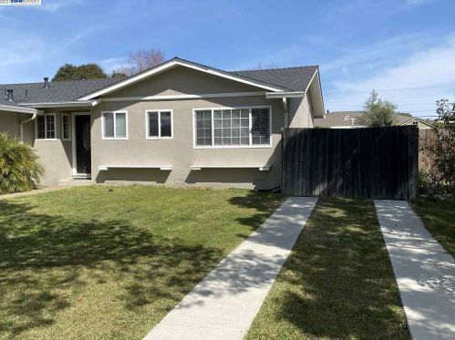 886 Carmel Ave, Livermore, CA 94550-5331