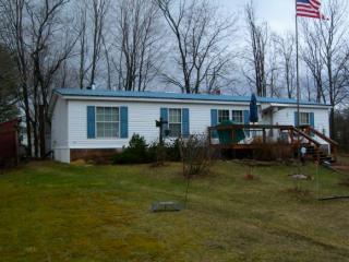 36 Chocorua Rd, Tamworth NH  03886-5017 exterior