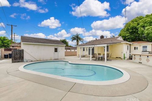 223 Benbow St, Covina CA 91722-2909 exterior