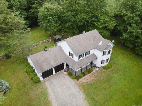 325 Hartwood Rd, Monticello NY  12777-6432 exterior