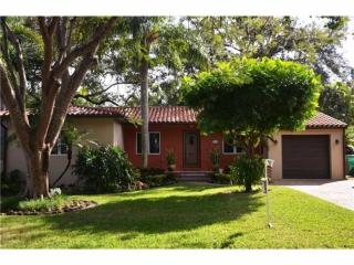 916 90th St, Miami, FL 33138-3210