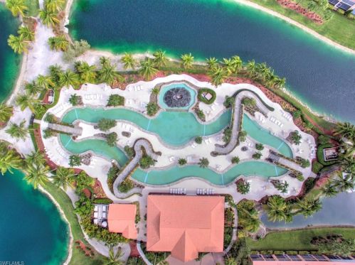 6840 Beach Resort Dr, Naples FL  34114-1525 exterior