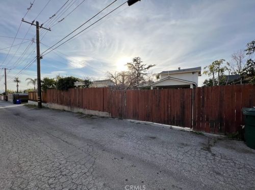 1356 Winston Ct, Upland CA 91786-3215 exterior