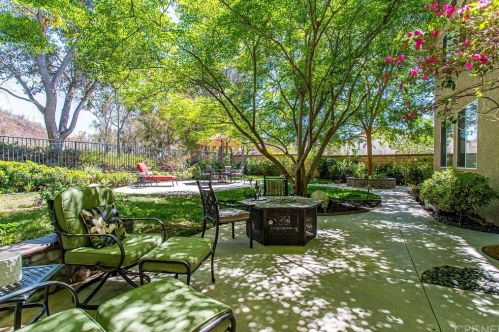 28128 Angelica Pl, Santa Clarita, CA 91354-1499