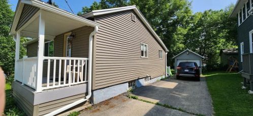 209 Oneida St, Beaver Dam, WI 53916-2015