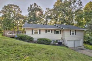 520 Gambrell Rd, Townville, SC 29689-3848