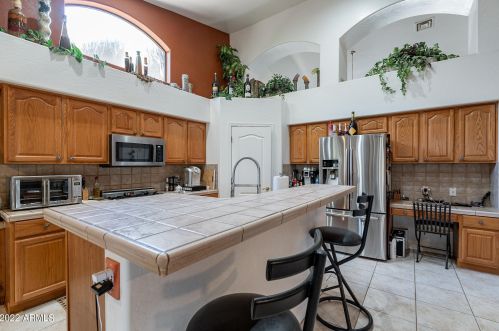 1064 Palomino Crk Dr, Gilbert AZ 85296-3727 exterior