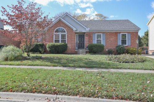 8806 Morning Park Dr, Louisville, KY 40220-3457