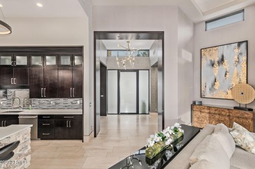 9710 Palisades Blvd, Scottsdale AZ 85268-2755 exterior