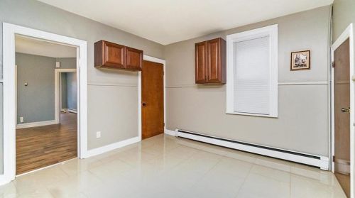 407 Walnut St, Catasauqua PA  18032-1704 exterior