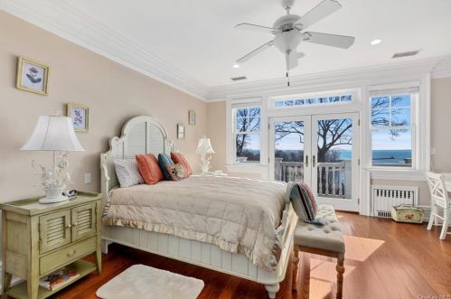 8 Hilltop Dr, Rye Brook NY  10573-5308 exterior