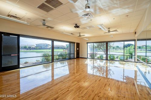 2015 Lindrick Dr, Gilbert AZ 85298-7421 exterior