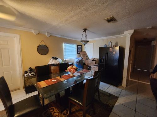 210 28th St, Fort Pierce, FL 34947-3357