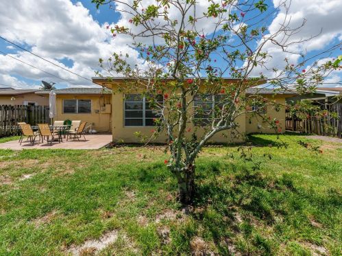 7891 11th St, Hollywood FL 33024-5148 exterior