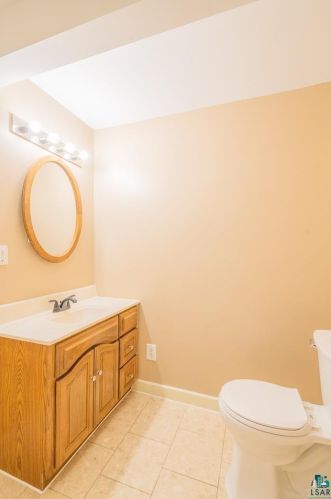 526 Lake St, Chisholm MN  55719-1334 exterior