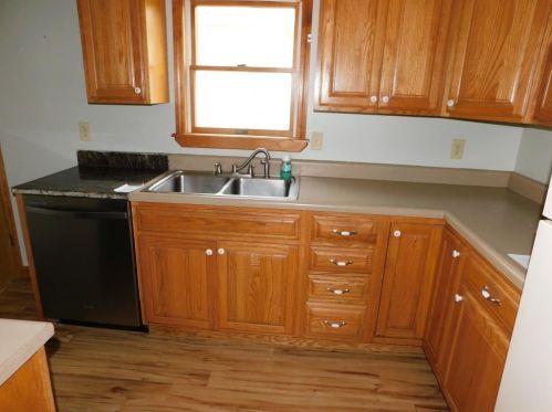 100 18th St, Hermitage, PA 16150-1024