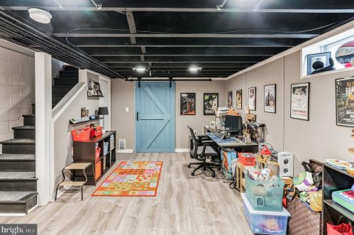 128 Bullens Ln, Woodlyn, PA 19094-1902