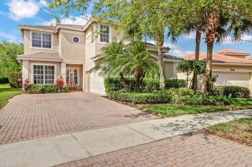 2107 Isla De Palma Cir, Naples, FL 34119-3407