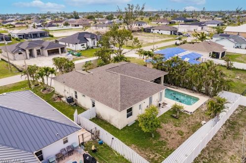 2500 17th Pl, Cape Coral, FL 33914-4011