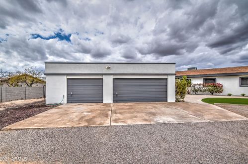 2726 78th St, Mesa, AZ 85207-1249