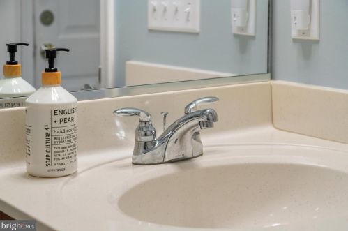 11476 Sand Cove Rd, Selbyville DE  19975-3730 exterior