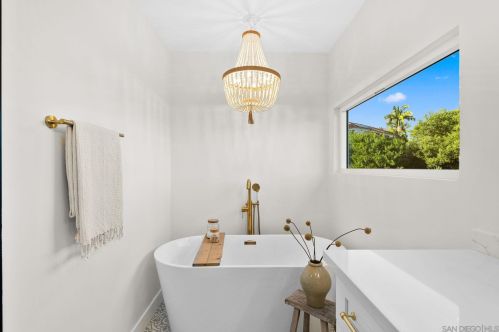 2216 Silver Peak Pl, Encinitas CA  92024-3145 exterior