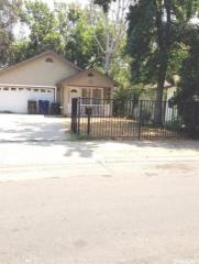 3433 43rd St, Sacramento CA  95817-3729 exterior