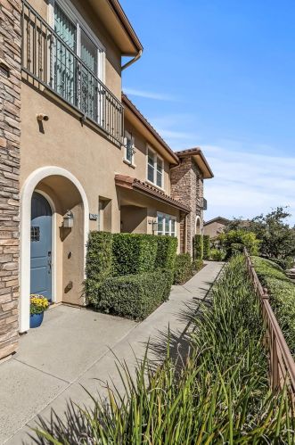 28422 Herrera St, Santa Clarita, CA 91354-3059