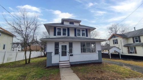 14 Wheeler St, Waterbury, CT 06704-1718