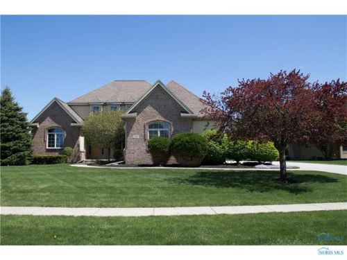 5815 Sherwood Cir, Monclova, OH 43542-9603