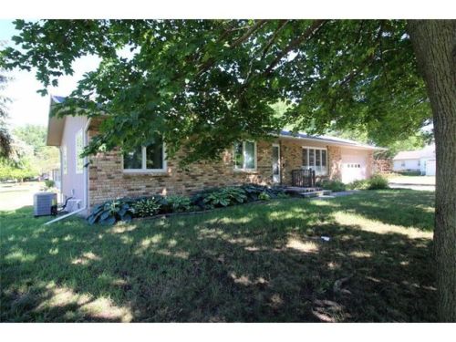 3906 Emerald Dr, Ames, IA 50010-8514