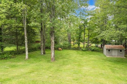 6 Sunset Dr, Monticello NY  12701-4500 exterior