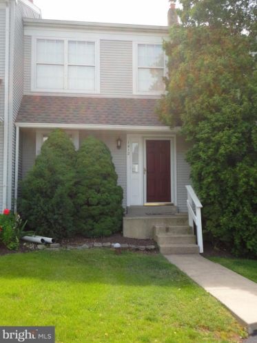 1412 Sentry Ln, Norristown, PA 19403-5143
