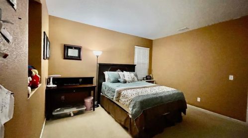 345 Scrub Oak Dr, Lathrop CA  95330-8689 exterior